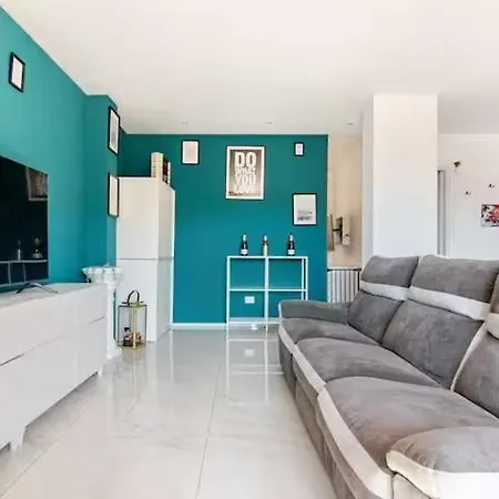 Loft Vista Panoramica - 10 Min From - Chiasso 아파트 *