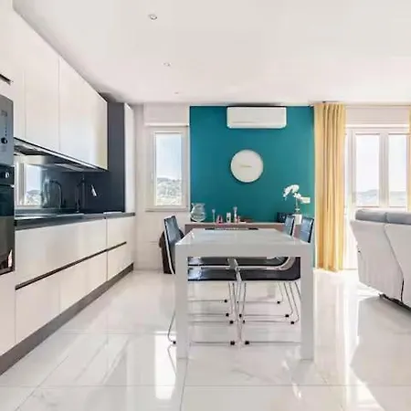 Loft Vista Panoramica - 10 Min From - Chiasso 아파트 *